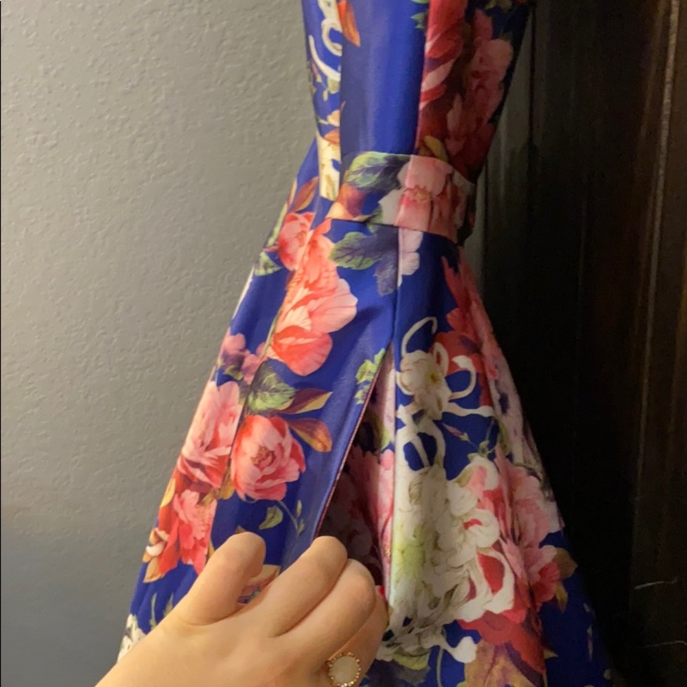 Prom dress - Picture 2 of 3